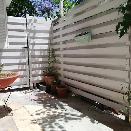 Sparrows Nest Apartamento *